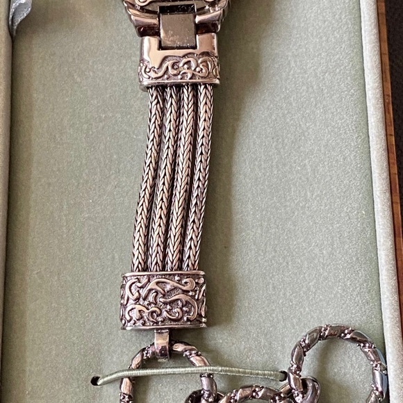 Suarte & Sri Sterling Silver Womens Beautiful Watch New, never worn. - Picture 5 of 7